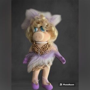 ToyBiz 1995 Muppet Treasure Island * Miss Piggy As Benjamina Gunn * 12” Plush